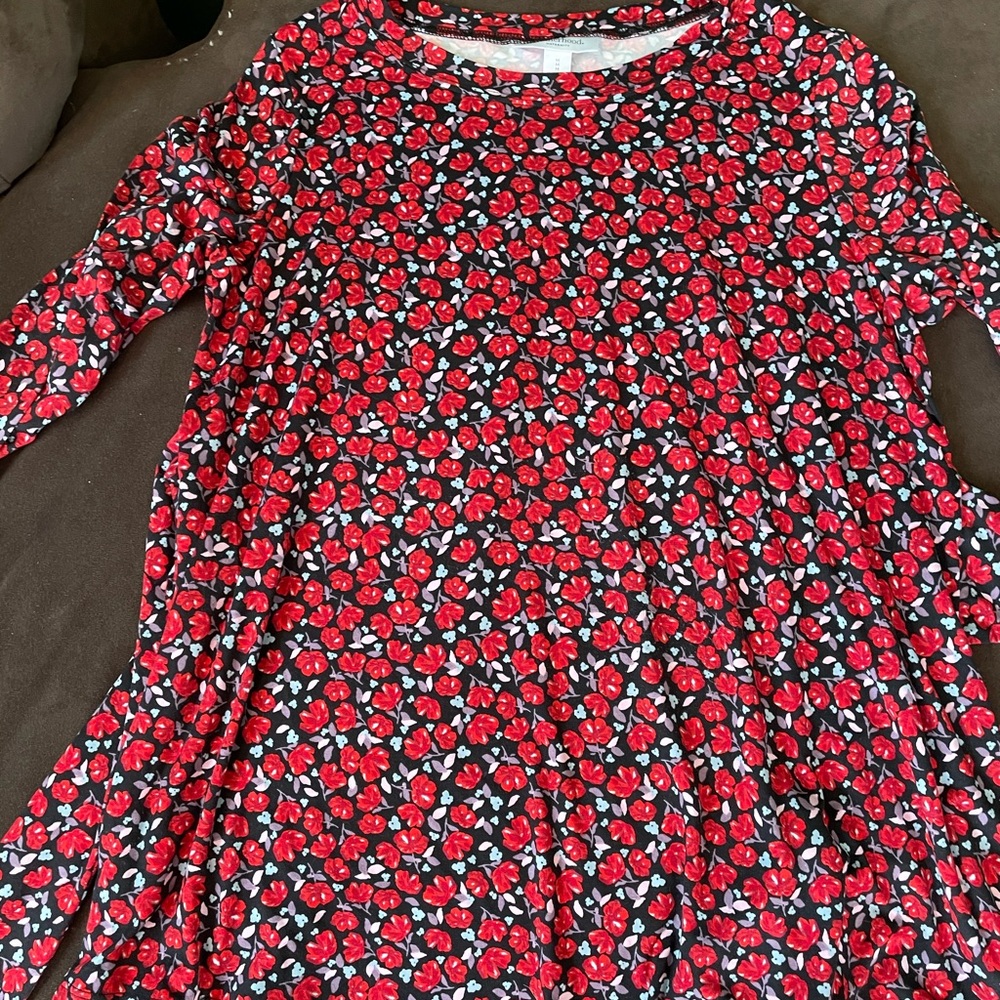 Extremely soft maternity top with tie